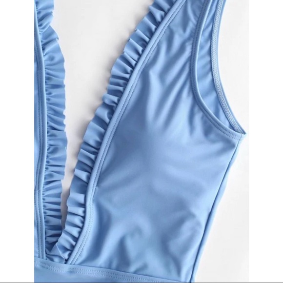 ZAFUL  nwot blue ruffle plunge one piece swimsuit xl - Picture 2 of 8